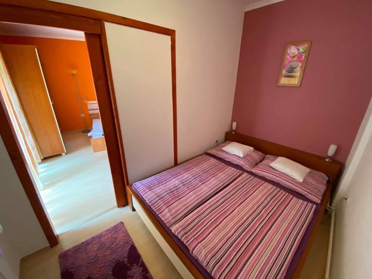 Hellasz Apartman ギュラ エクステリア 写真